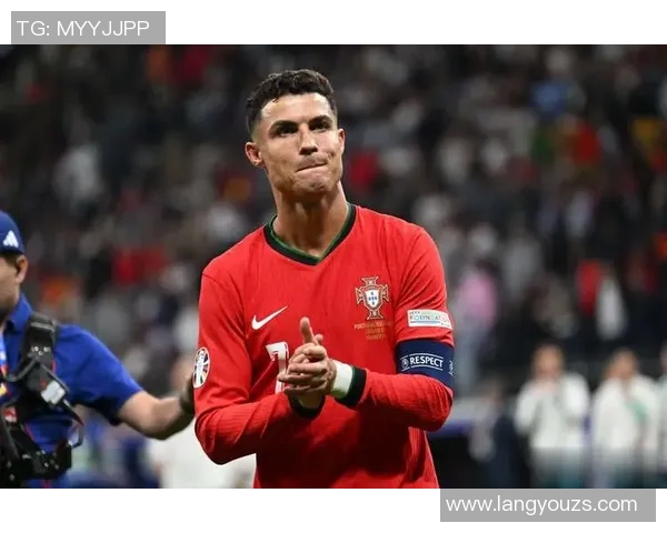 全球知名足球明星的精彩生涯与成就回顾 全球知名足球明星的精彩生涯与成就回顾