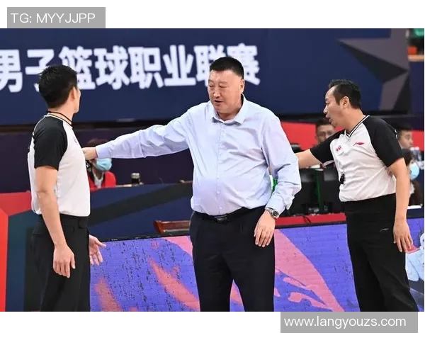 南京篮球队在冠军赛中的速度优势分析与表现点评 南京篮球队在冠军赛中的速度优势分析与表现点评