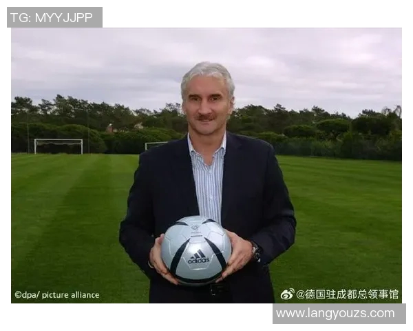 德国足球明星沃勒尔的辉煌职业生涯与对足球的深远影响
