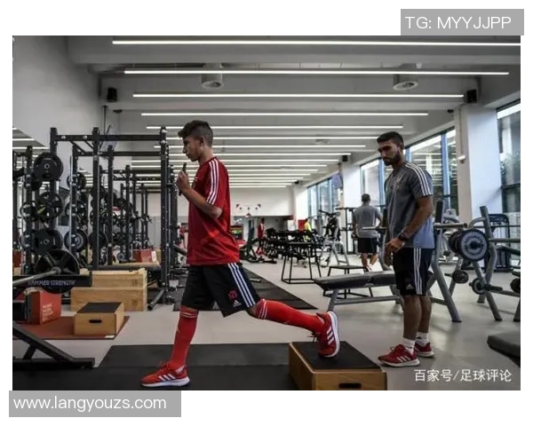 探秘足球明星的衣服尺码背后故事与时尚选择分析 探秘足球明星的衣服尺码背后故事与时尚选择分析