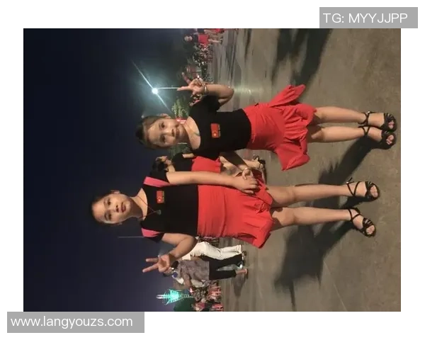 足球明星手账高清图片分享记录他们的精彩瞬间与成长历程 足球明星手账高清图片分享记录他们的精彩瞬间与成长历程